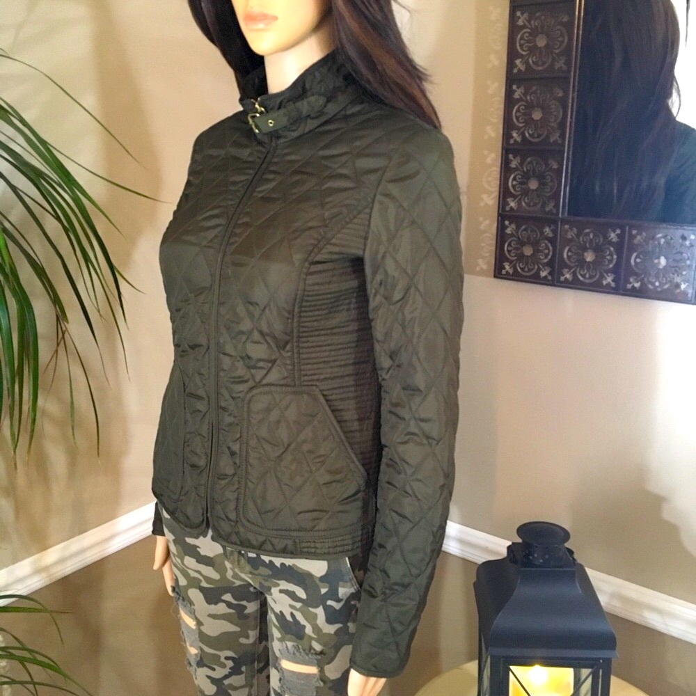 LIGHTWEIGHT BANANA REPUBLIC QUILTED JACKET - Picture 9 of 9